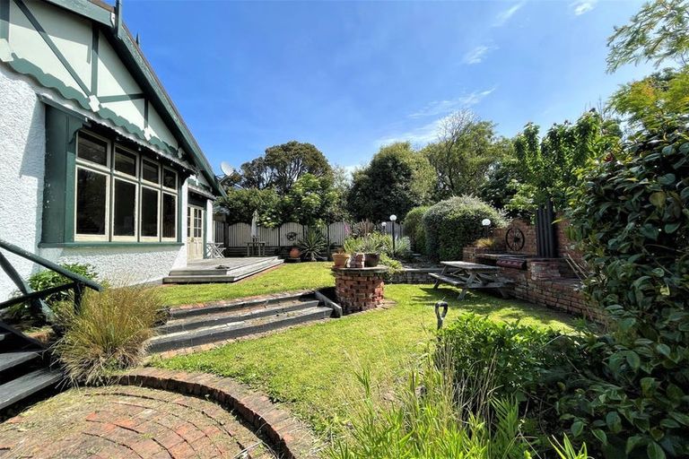 Photo of property in 16 Lewin Street, Balclutha, 9230