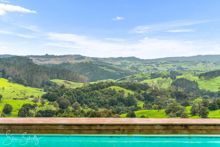 Photo of property in 338a Wairere Road, Paparoa, 0571