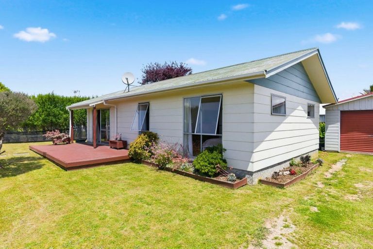 Photo of property in 2 Cargill Street, Levin, 5510