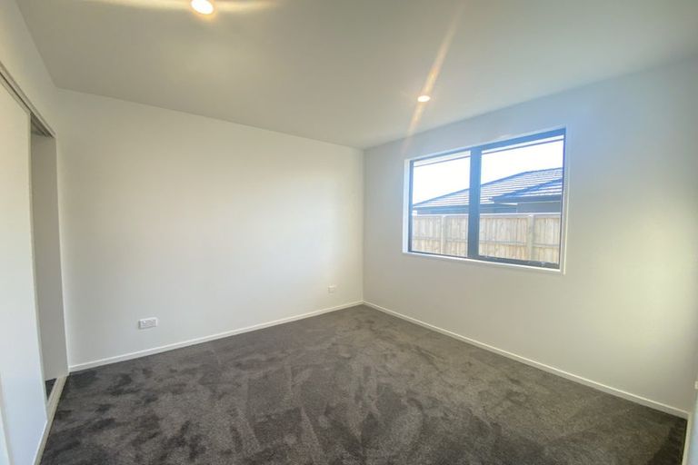 Photo of property in 75 Henshaw Street, Woodend, 7610