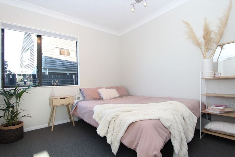 Photo of property in 34a Bowes Crescent, Strathmore Park, Wellington, 6022