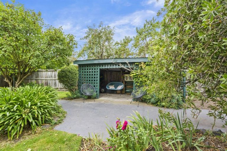 Photo of property in 36 Saint Martins Road, Saint Martins, Christchurch, 8022