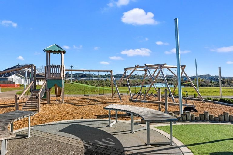 Photo of property in 108 Kennedy Road, Pyes Pa, Tauranga, 3112