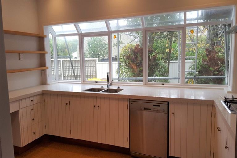 Photo of property in 1/10 Rewiti Avenue, Takapuna, Auckland, 0622