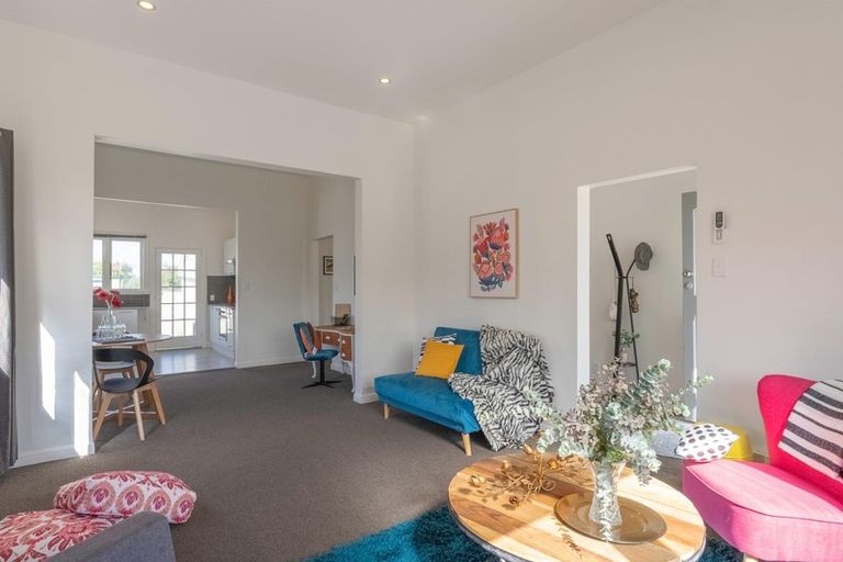 Photo of property in 40 Weraroa Road, Levin, 5510