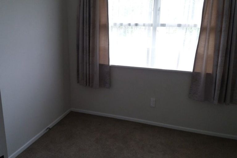 Photo of property in 53 Glendene Avenue, Glendene, Auckland, 0602