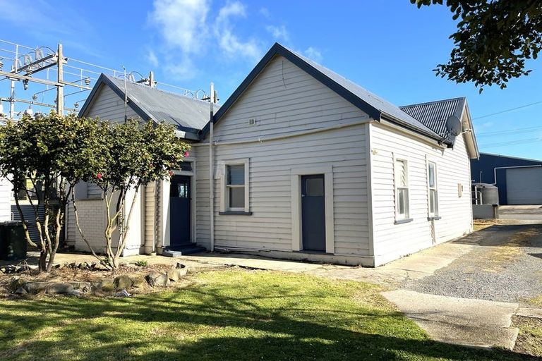 Photo of property in 21 Elderlee Street, Milton, 9220