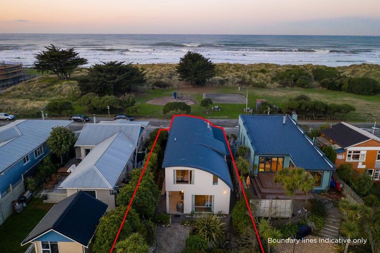 Photo of property in 378 Marine Parade, South New Brighton, Christchurch, 8062