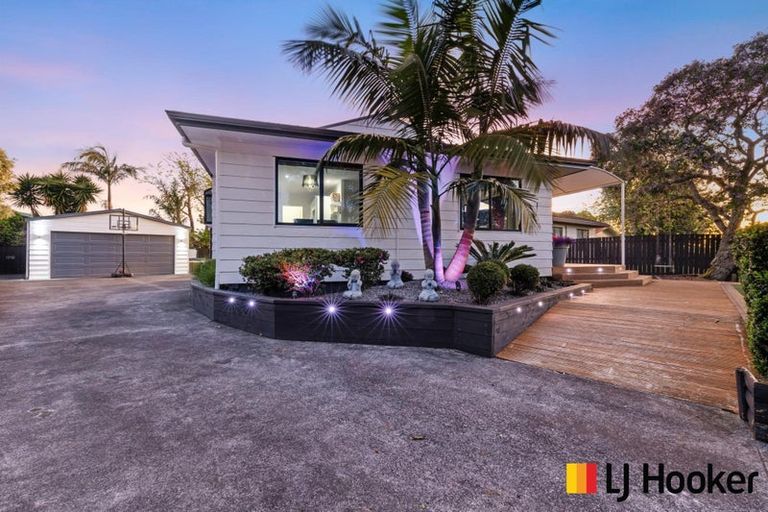 Photo of property in 18 Hadley Wood Drive, Wattle Downs, Auckland, 2103
