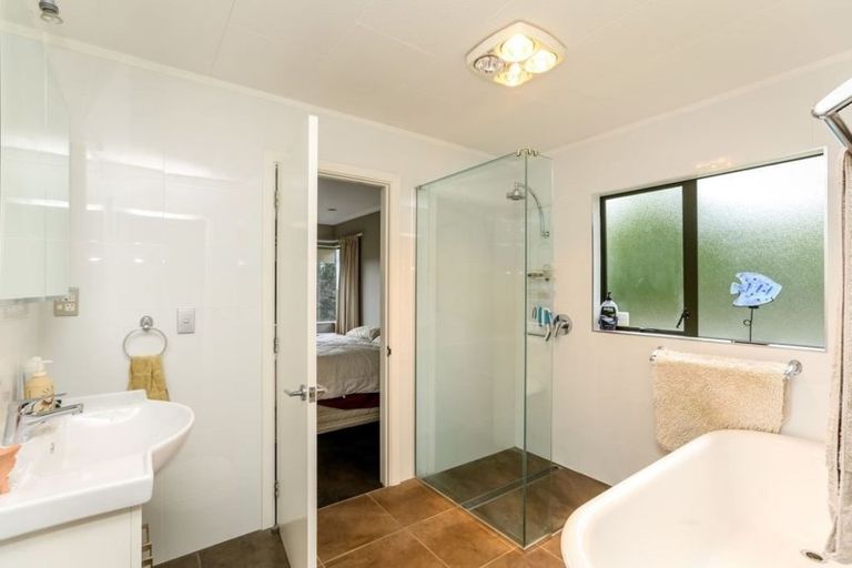 Photo of property in 562 Junction Road, Burgess Park, New Plymouth, 4371