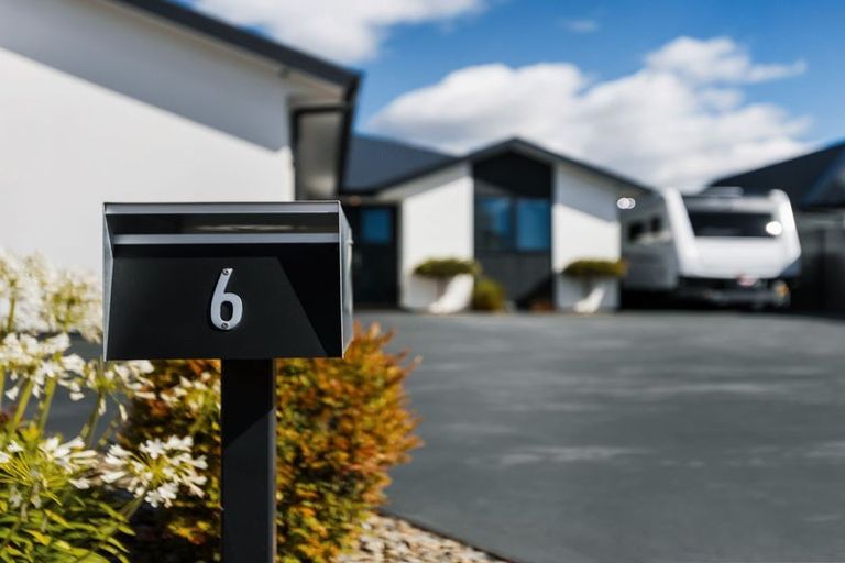 Photo of property in 6 Hortons Way, Cromwell, 9310