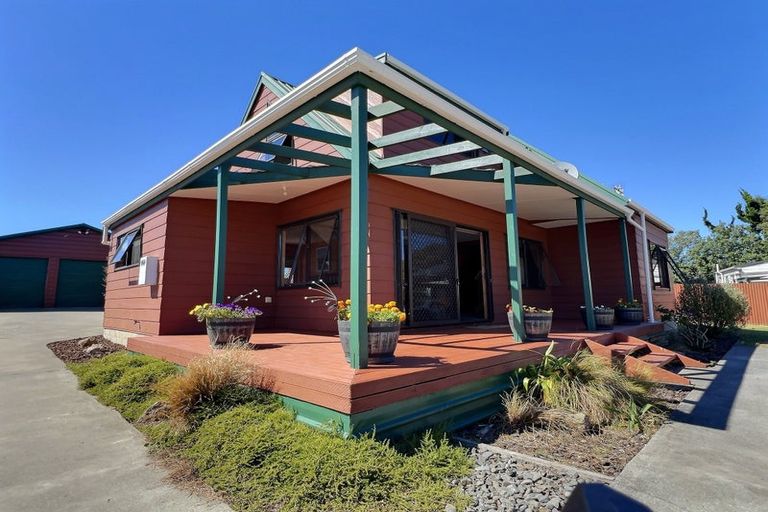 Photo of property in 404 Main North Road, Bay View, Napier, 4104