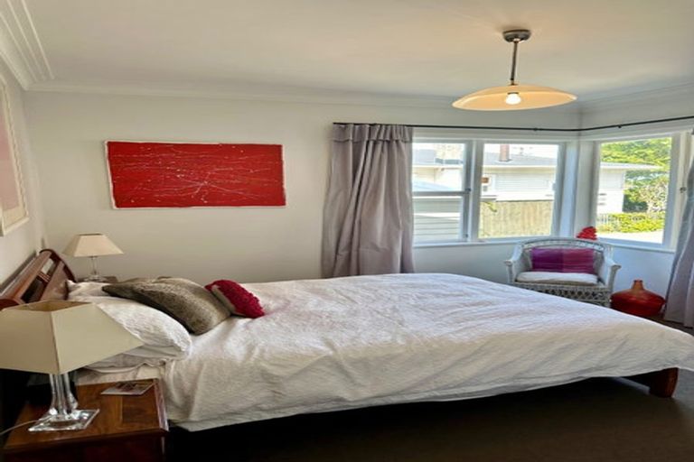 Photo of property in 2/28 Bayswater Avenue, Bayswater, Auckland, 0622