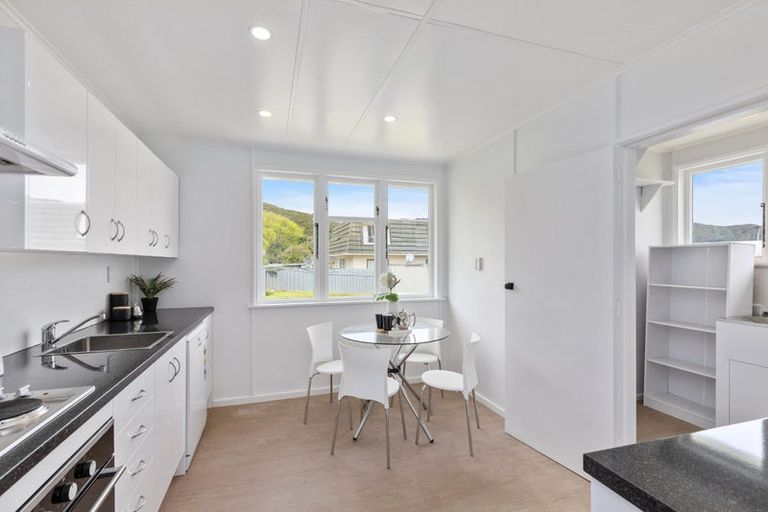 Photo of property in 392 Cambridge Terrace, Naenae, Lower Hutt, 5011