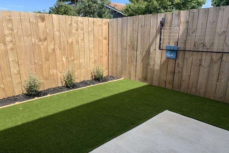 Photo of property in 20 Clay Works Lane, New Lynn, 0600