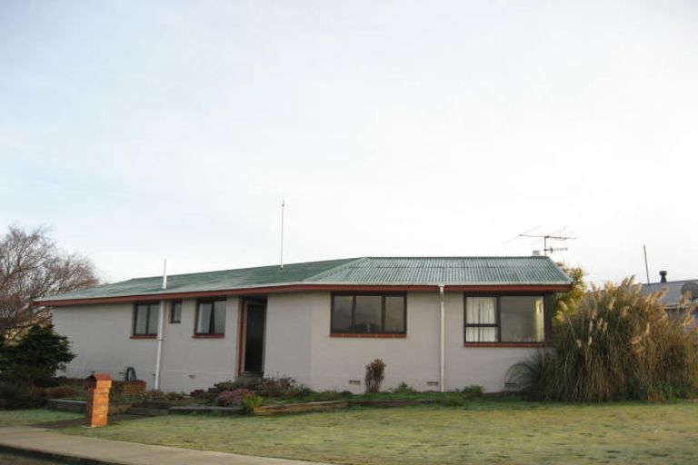Photo of property in 5 Dumbarton Place, Strathern, Invercargill, 9812