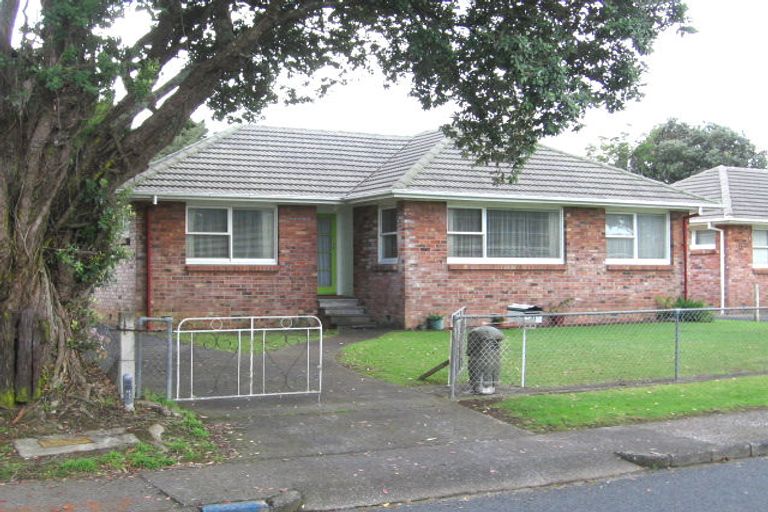 Photo of property in 33 Hereford Street, Te Atatu Peninsula, Auckland, 0610