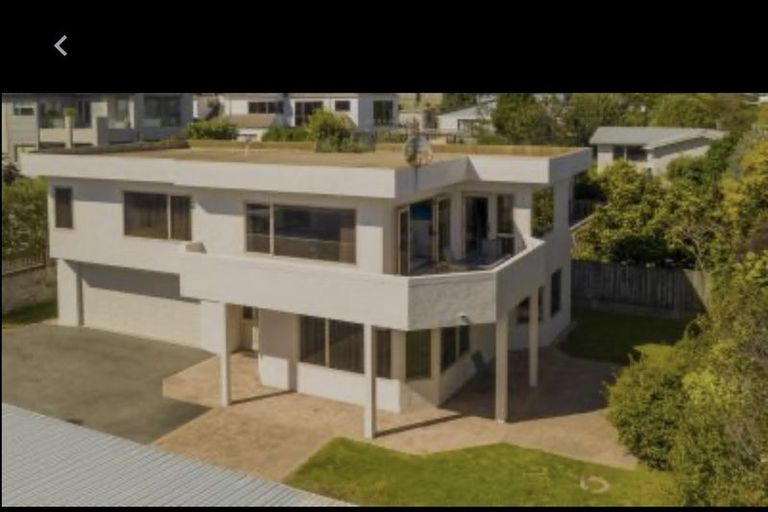 Photo of property in 118a Seaview Road, Paraparaumu Beach, Paraparaumu, 5032