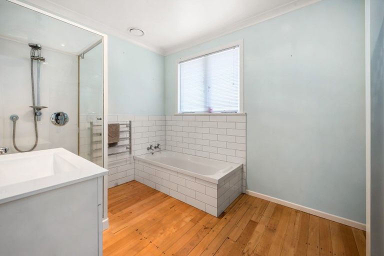 Photo of property in 13 Iles Road, Lynmore, Rotorua, 3010