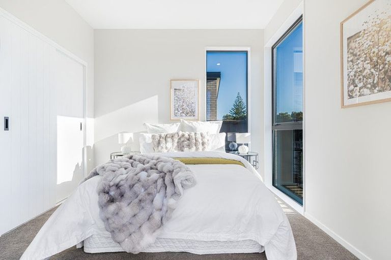 Photo of property in 30 Paretao Street, Massey, 0614