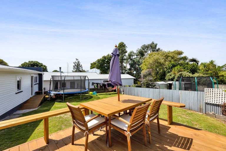 Photo of property in 261 Huatoki Street, Upper Vogeltown, New Plymouth, 4310