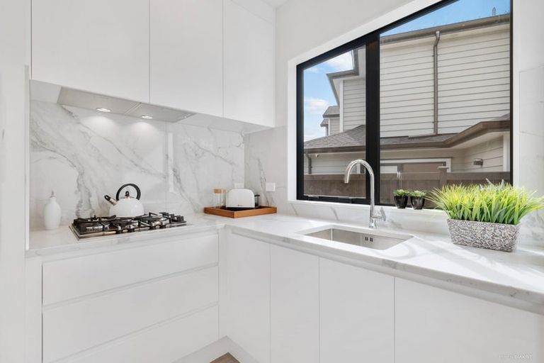 Photo of property in 120 Kewa Road, Albany Heights, Auckland, 0632