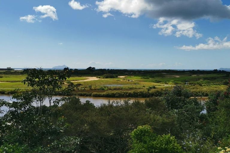 Photo of property in 127 Tamure Place, Ruakaka, 0116