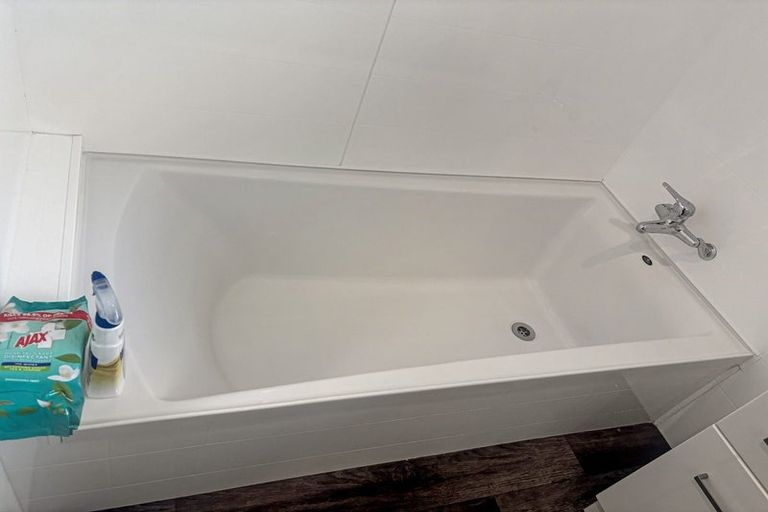 Photo of property in 30 Pirinoa Street, Feilding, 4702