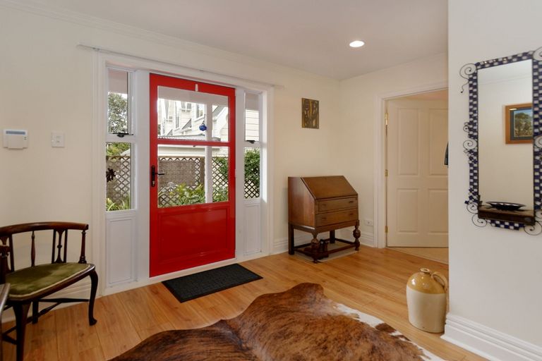 Photo of property in 45a Beaubank Road, Kelston, Auckland, 0602