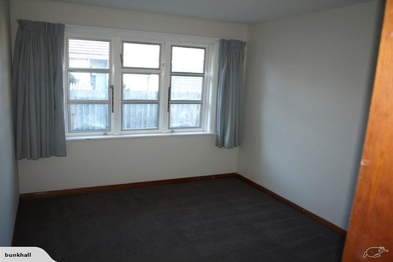 Photo of property in 53 Hillary Crescent, Upper Riccarton, Christchurch, 8041