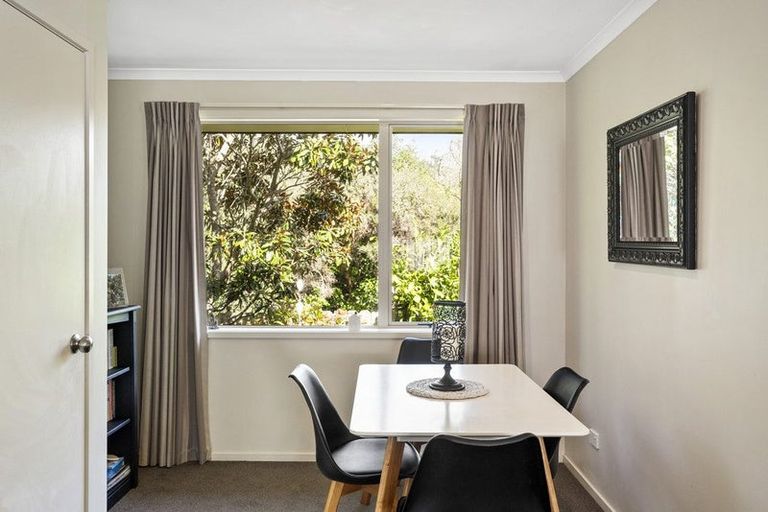 Photo of property in 2/22 Ellenbury Place, Stanmore Bay, Whangaparaoa, 0932