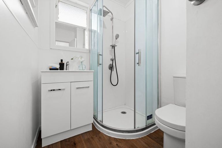 Photo of property in 16 Manapouri Place, Glenview, Hamilton, 3206