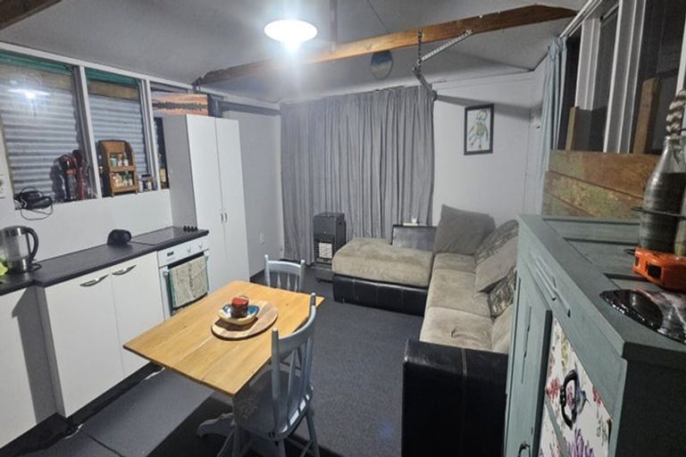 Photo of property in 31 Ruapehu Street, Castlecliff, Whanganui, 4501