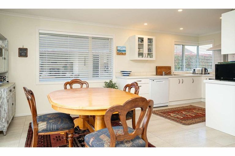 Photo of property in 43 Sarawak Drive, Kerikeri, 0230