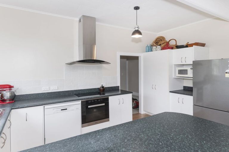 Photo of property in 83 Stout Street, Whataupoko, Gisborne, 4010