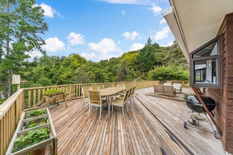 Photo of property in 243 Katherine Mansfield Drive, Whitemans Valley, Upper Hutt, 5371