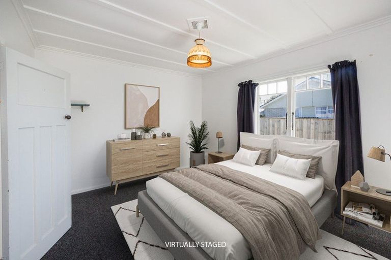 Photo of property in 23 Ross Street, Marton, 4710