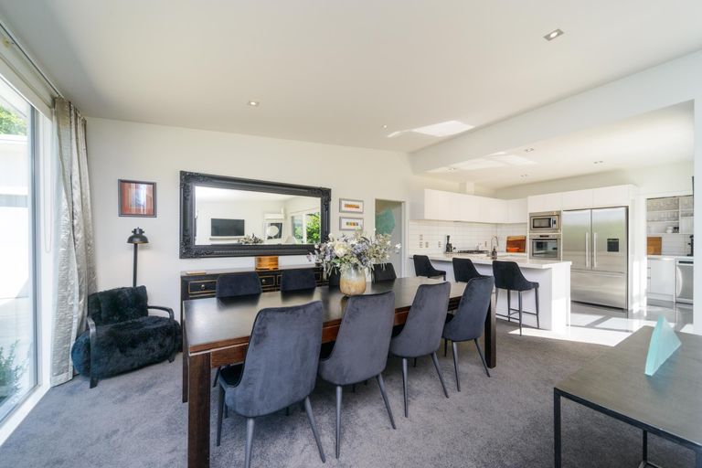 Photo of property in 16a Hardie Street, Hokowhitu, Palmerston North, 4410