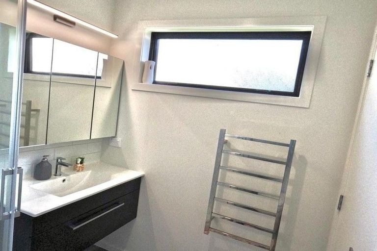 Photo of property in 14 Torea Place, Kenepuru, Porirua, 5022