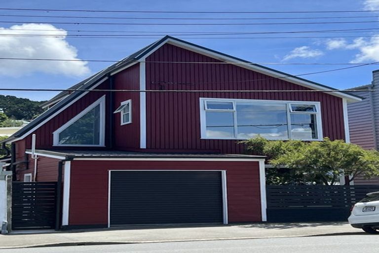 Photo of property in 28 Kilbirnie Crescent, Kilbirnie, Wellington, 6022