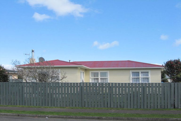 Photo of property in 20 Braemar Street, Levin, 5510