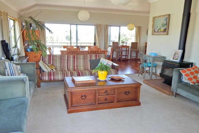 Photo of property in 51 Rangitane Loop Road, Kerikeri, 0294
