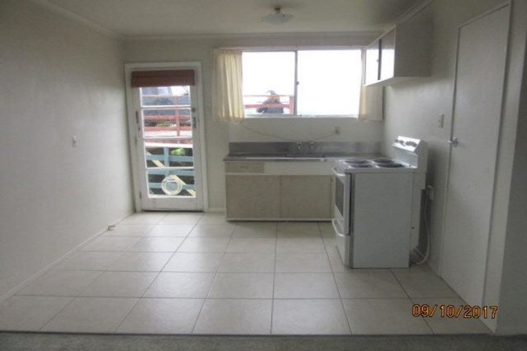 Photo of property in 109 Dowse Drive, Maungaraki, Lower Hutt, 5010