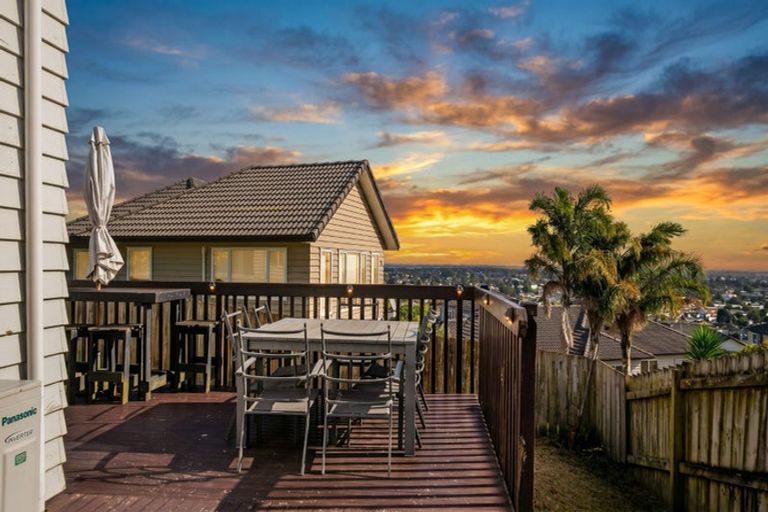 Photo of property in 62 Keri Vista Rise, Papakura, 2110