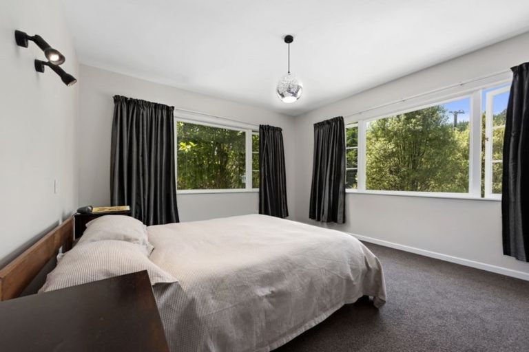 Photo of property in 230 Plateau Road, Te Marua, Upper Hutt, 5018