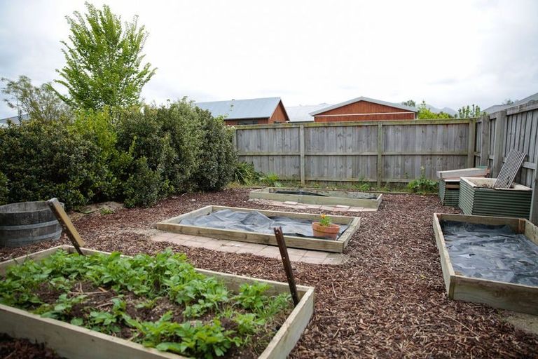 Photo of property in 12 Stonebridge Lane, Oxford, 7430