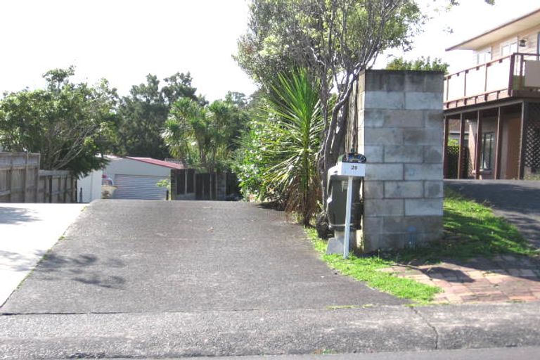 Photo of property in 28 Kaikoura Street, Henderson, Auckland, 0612