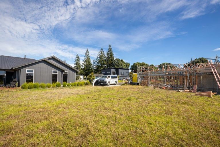 Photo of property in 10 Kakariki Lane, Waiwhakaiho, New Plymouth, 4312