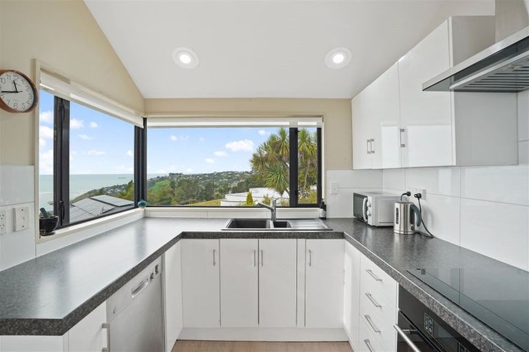 Photo of property in 3 Gardenhill Lane, Redcliffs, Christchurch, 8081