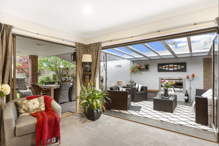 Photo of property in 23 Kura Place, Mosgiel, 9024